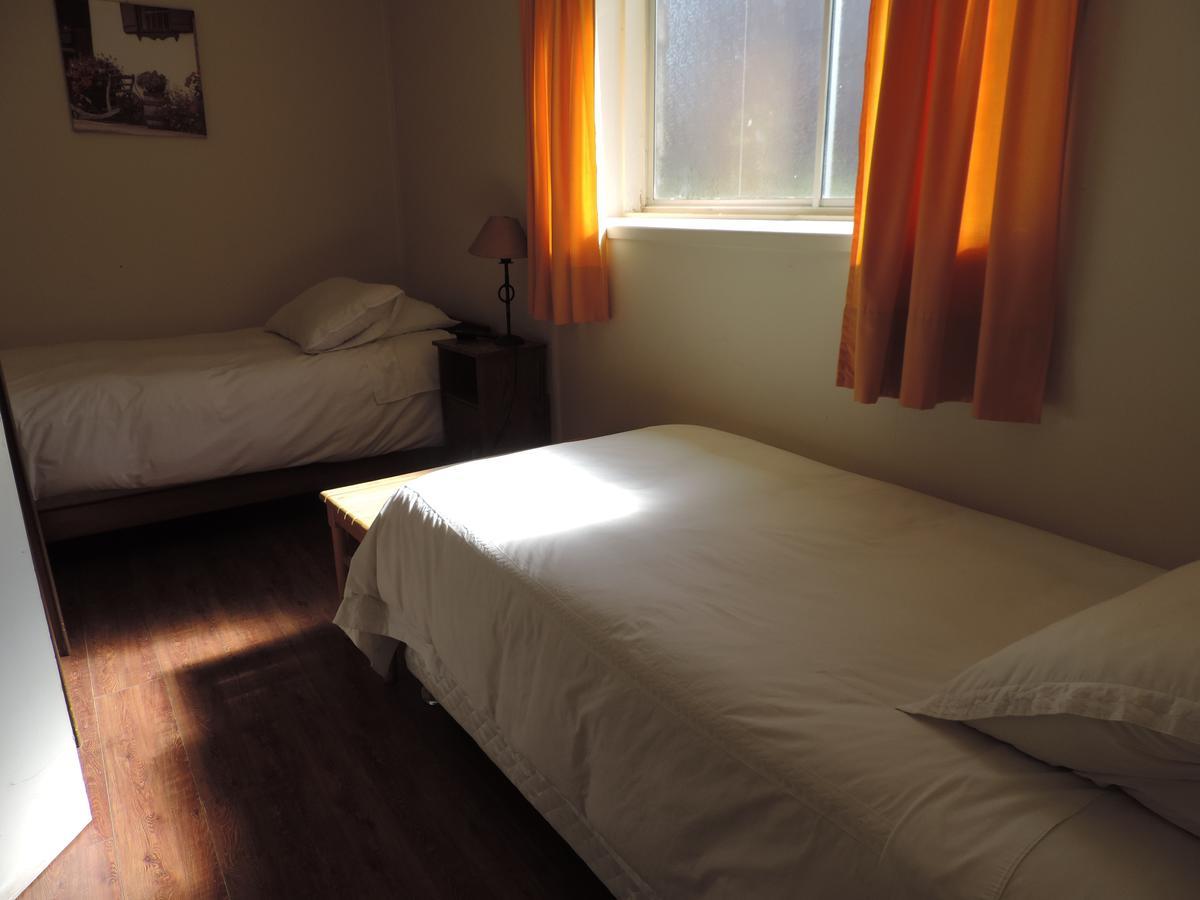 Hostal Oro Fueguino Пунта Аренас Екстериор снимка