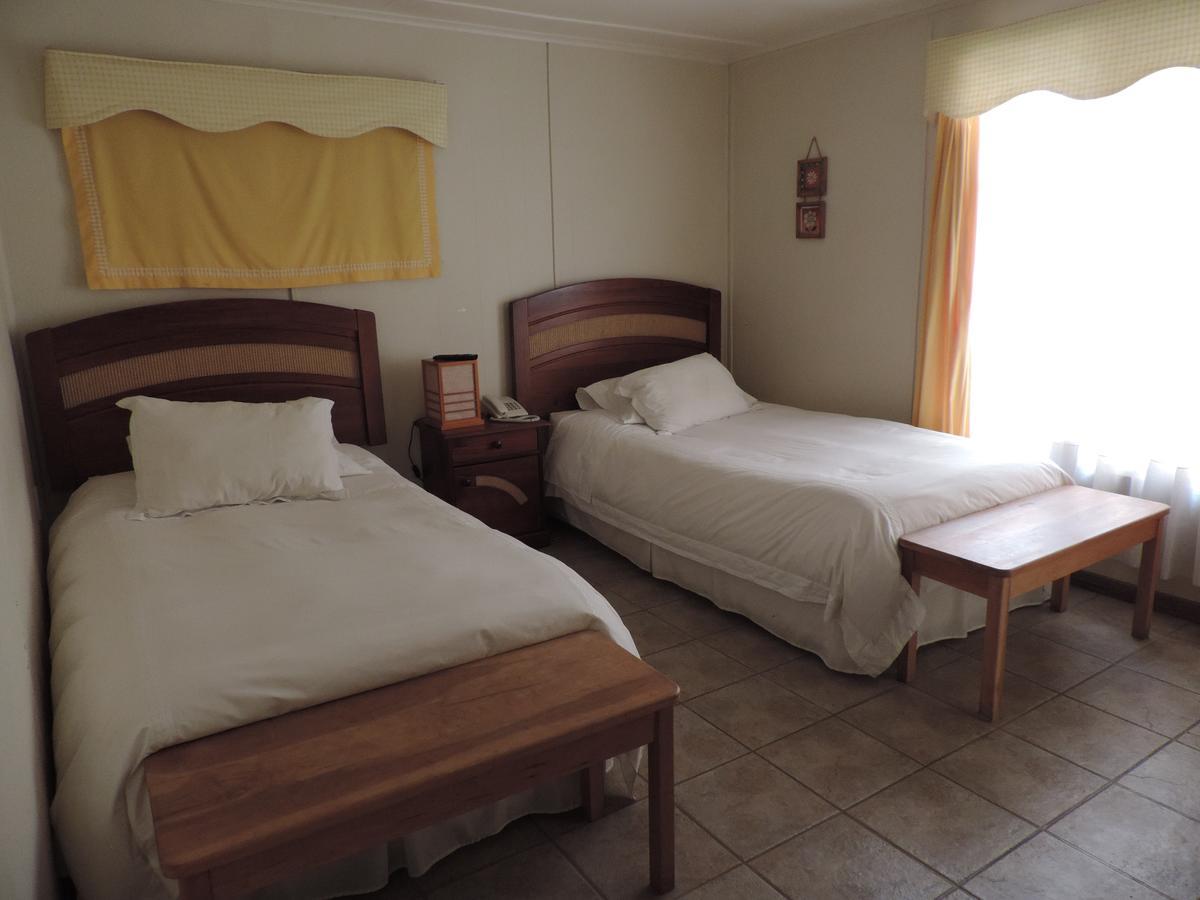 Hostal Oro Fueguino Пунта Аренас Екстериор снимка