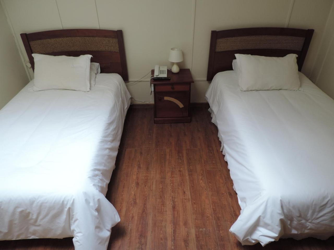 Hostal Oro Fueguino Пунта Аренас Екстериор снимка